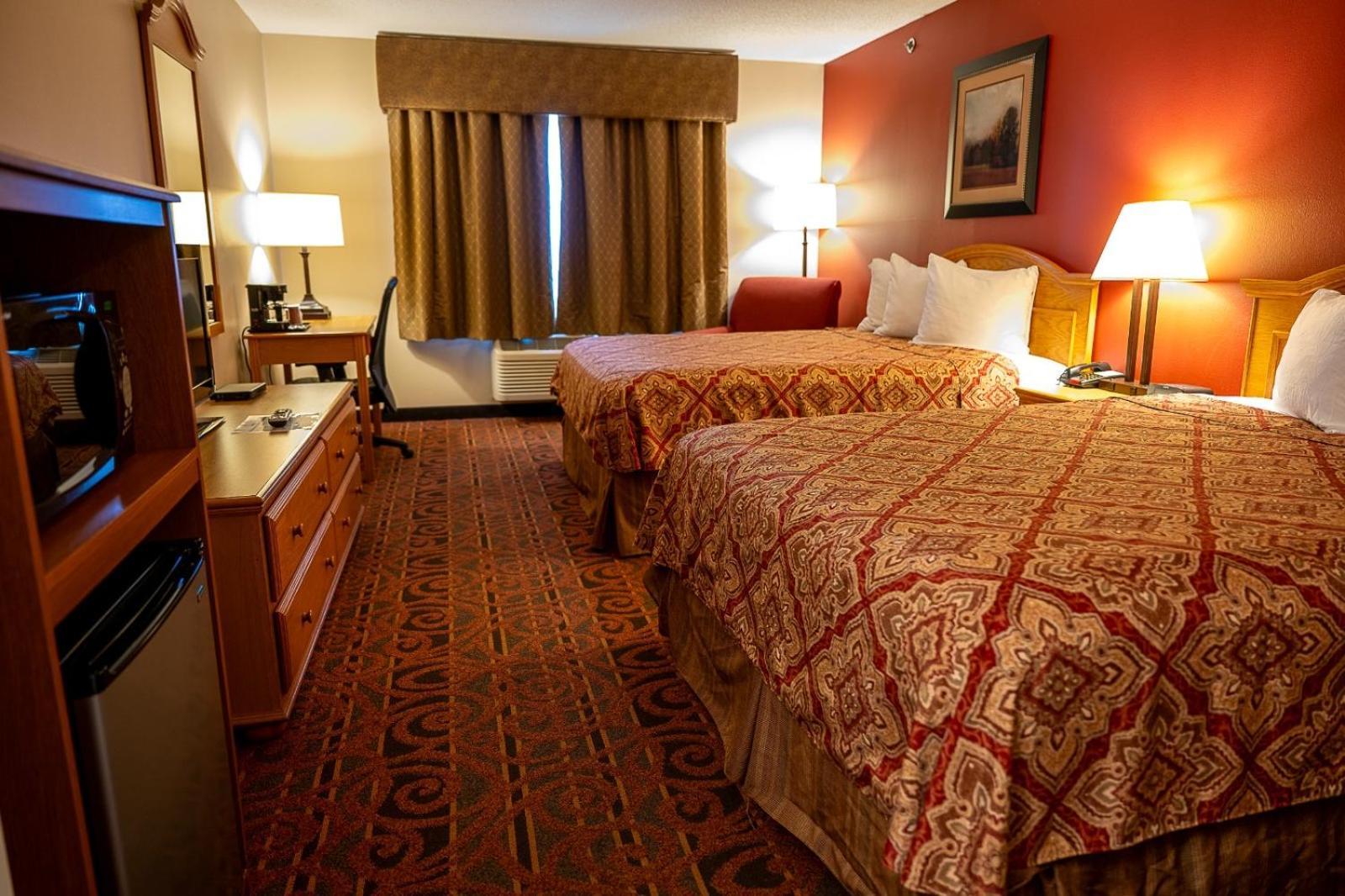 Savanna Inn & Suites Extérieur photo