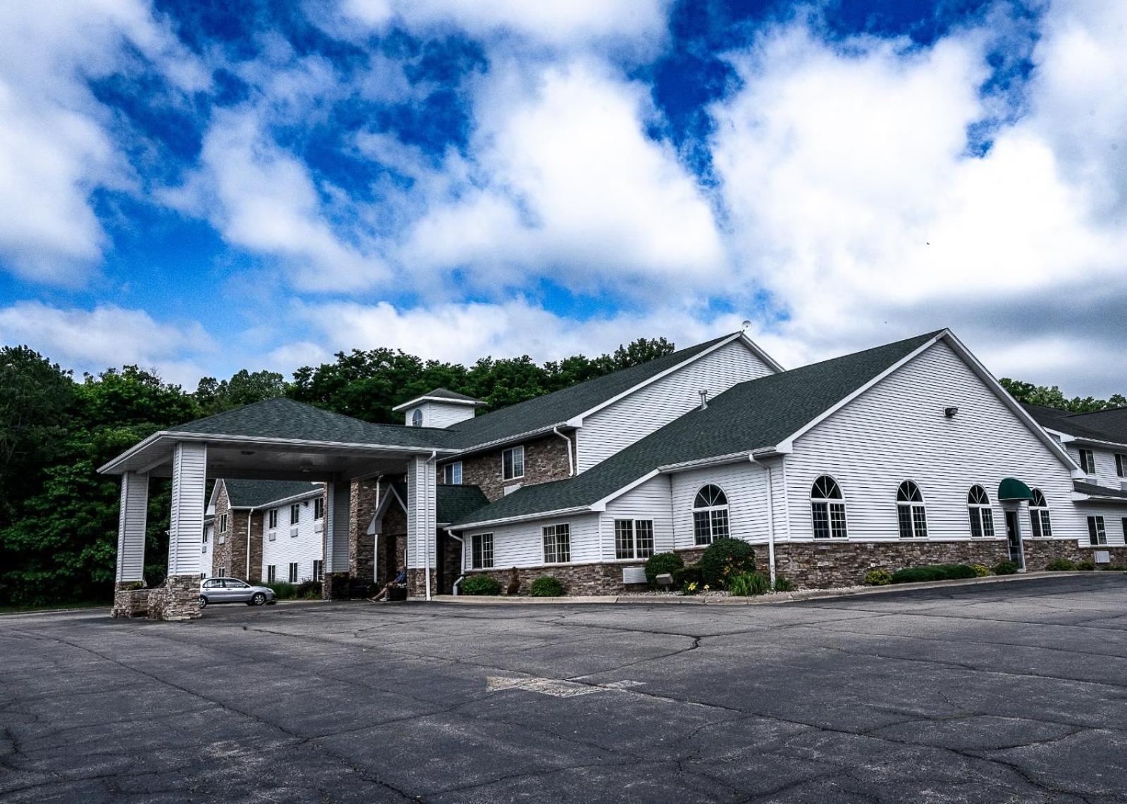 Savanna Inn & Suites Extérieur photo