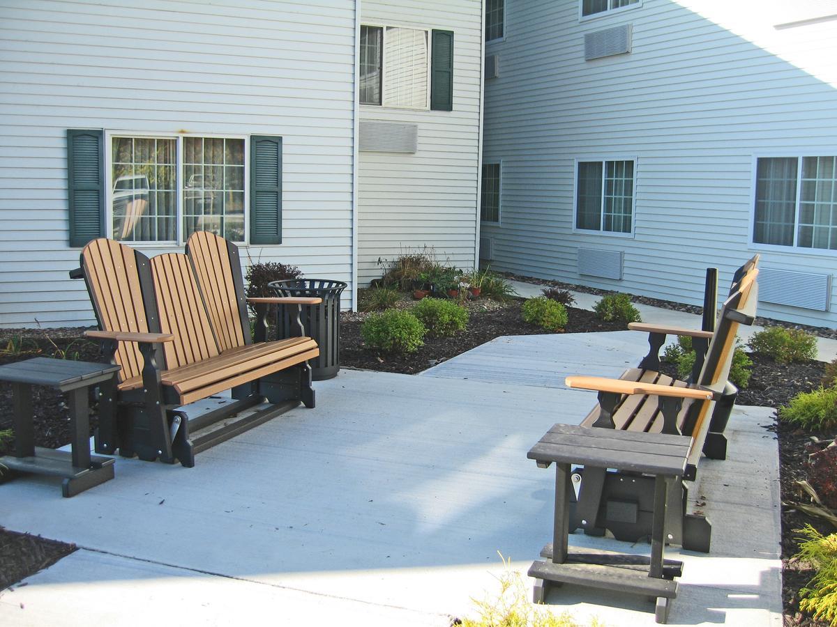 Savanna Inn & Suites Extérieur photo