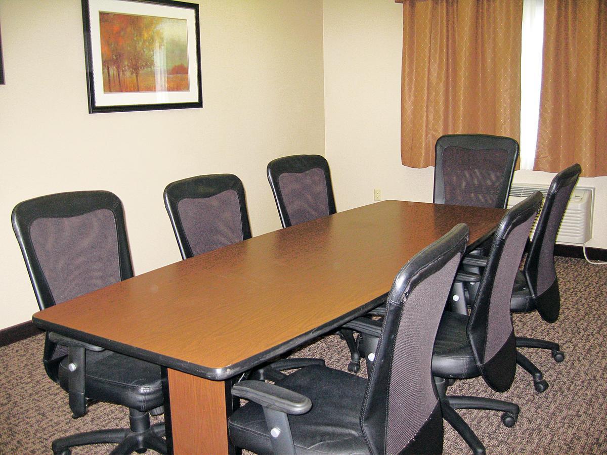 Savanna Inn & Suites Extérieur photo