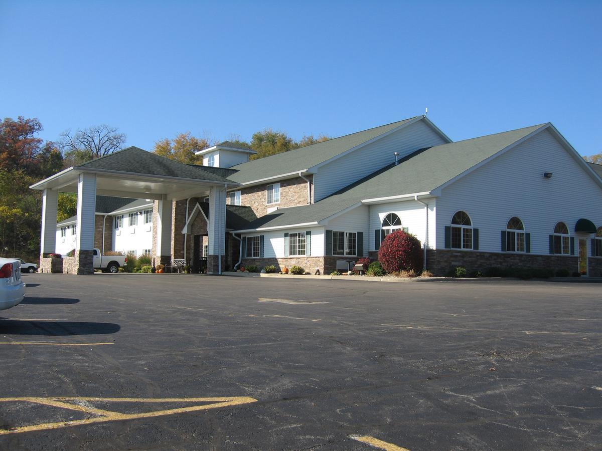 Savanna Inn & Suites Extérieur photo